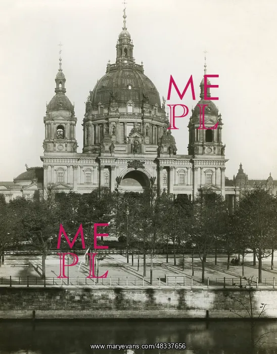 : The Berlin Cathedral and the Lustgarten, 1911 : The Berlin Cathedral and the Lustgarten, 1911