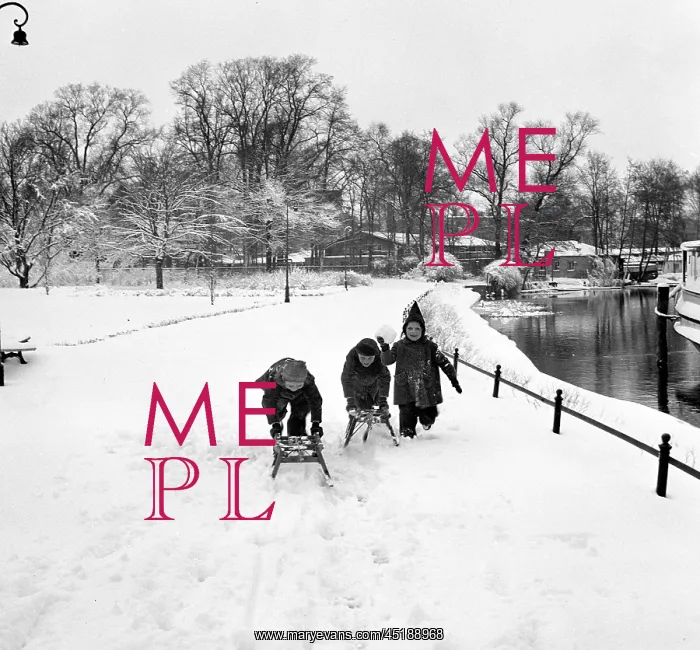 : Berlin - children in the snow : Berlin - children in the snow