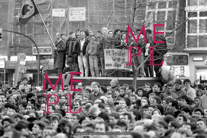 : Berlin - Fall of the Wall : Berlin - Fall of the Wall