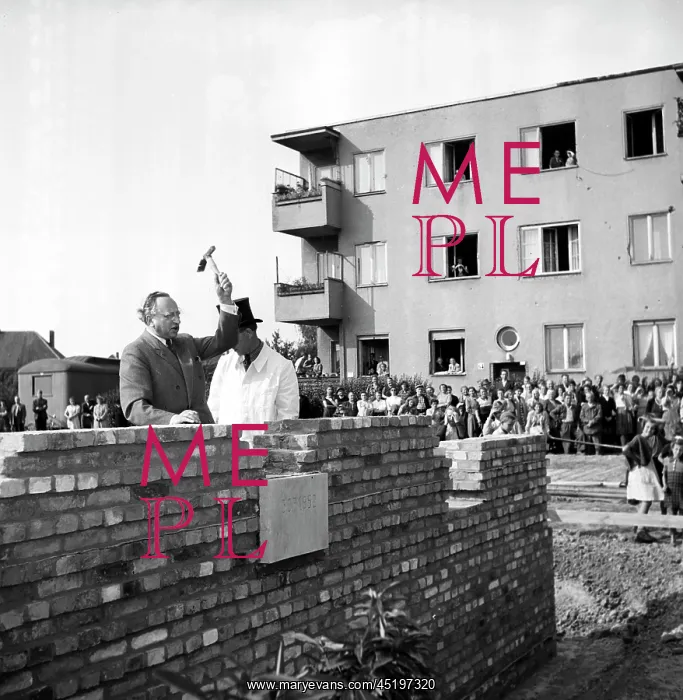 : Berlin - laying of foundation stone of Marienfelde Refugee C : Berlin - laying of foundation stone of Marienfelde Refugee C