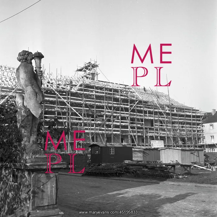 : Berlin - reconstruction of Schloss Bellevue 1954 : Berlin - reconstruction of Schloss Bellevue 1954