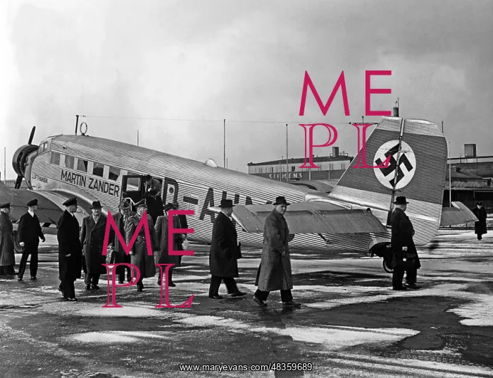 : Berlin-Tempelhof Airport, 1940 : Berlin-Tempelhof Airport, 1940