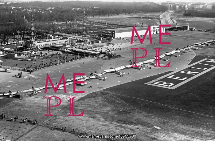 : The Berlin-Tempelhof Airport until 1945 : The Berlin-Tempelhof Airport until 1945