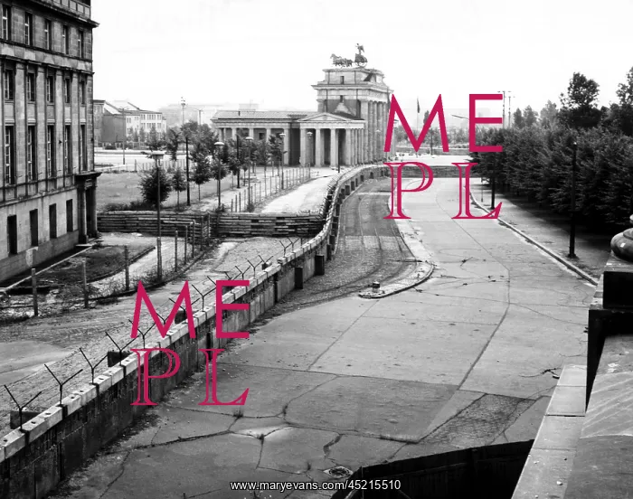 : The Berlin Wall against the background of ? : The Berlin Wall against the background of ?