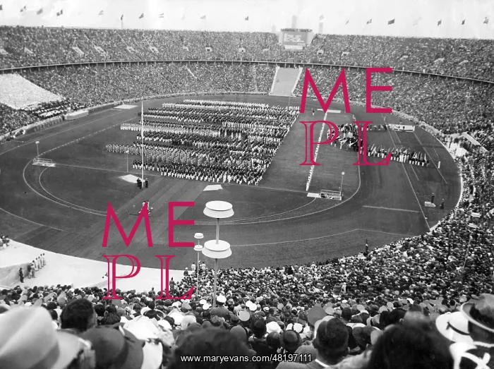 : Berlin's Olympic Stadium during the Olympic Games, 1936 : Berlin's Olympic Stadium during the Olympic Games, 1936
