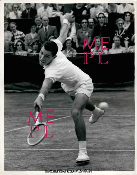 : Bernard Bartzen in tennis match at Wimbledon : Bernard Bartzen in tennis match at Wimbledon