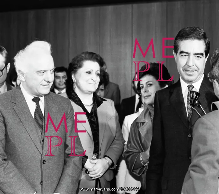 : Bernardo Sepulveda visits USSR : Bernardo Sepulveda visits USSR