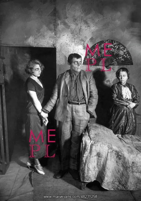 : Bert Brecht : Bert Brecht