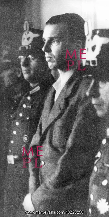 : Berthold Schenk Graf von Stauffenberg, 1944 : Berthold Schenk Graf von Stauffenberg, 1944