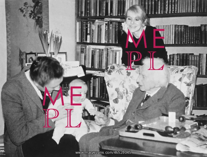 : Bertrand Russell, philosopher and author : Bertrand Russell, philosopher and author