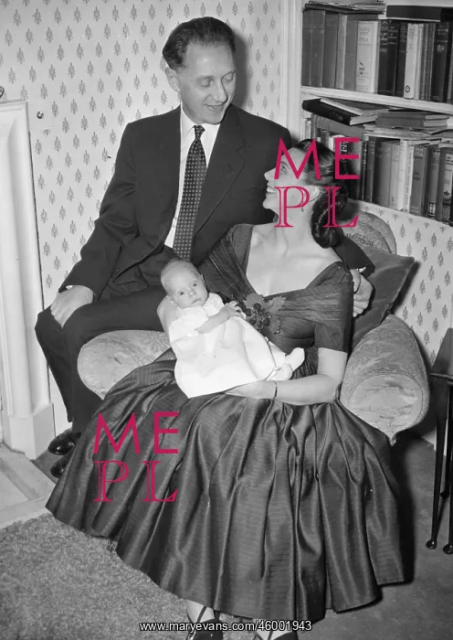  : Beryl Grey