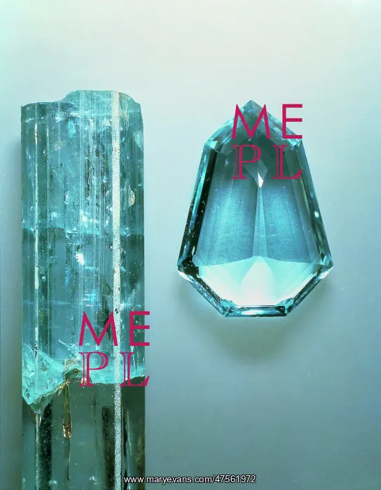 : Beryl, variety aquamarine : Beryl, variety aquamarine