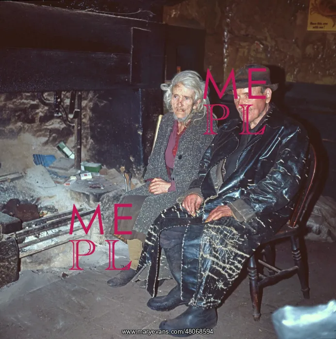 : Best room, the O'Hanlon Pub, Shannon Bridge, Ireland - 1970s : Best room, the O'Hanlon Pub, Shannon Bridge, Ireland - 1970s