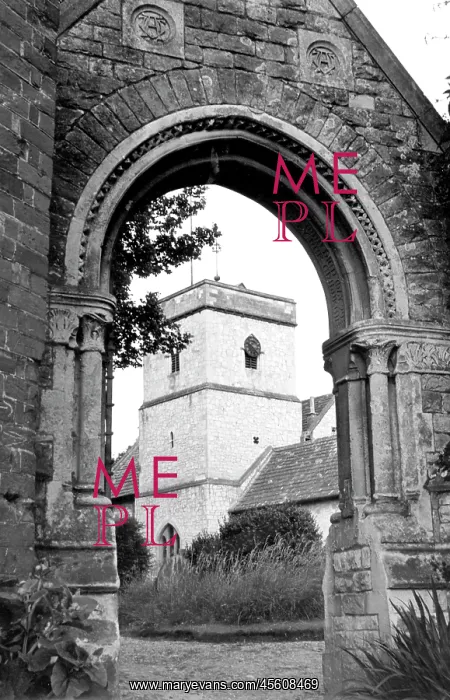  : Betchworth, the Church c1955