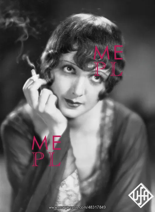 : Betty Amann with pixie cut, 1929 : Betty Amann with pixie cut, 1929