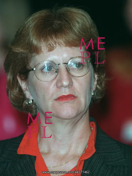  : Bev Hughes MP