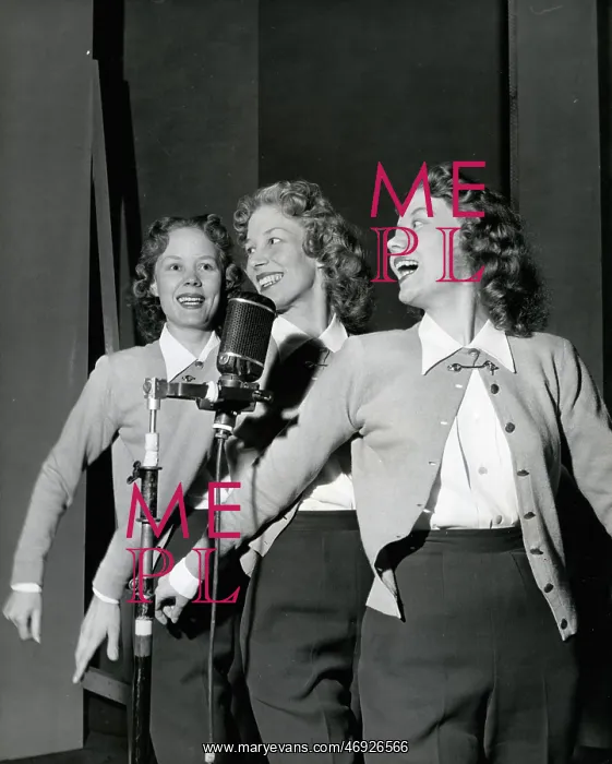: The Beverley Sisters Rehearse for Harmony Lane : The Beverley Sisters Rehearse for Harmony Lane