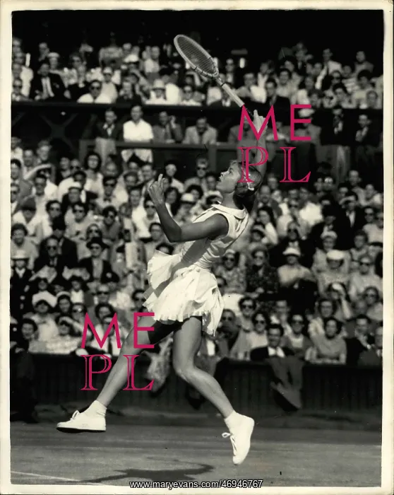 : Beverly Baker Fleitz in tennis match at Wimbledon : Beverly Baker Fleitz in tennis match at Wimbledon