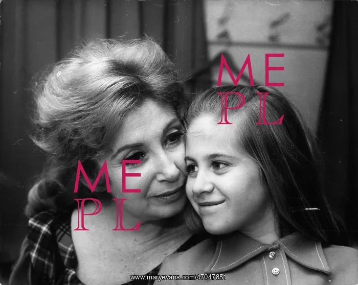 : Beverly Sills, American opera singer, and daughter Muffy : Beverly Sills, American opera singer, and daughter Muffy