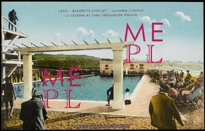  : BIARRITZ / SWIMMING POOL