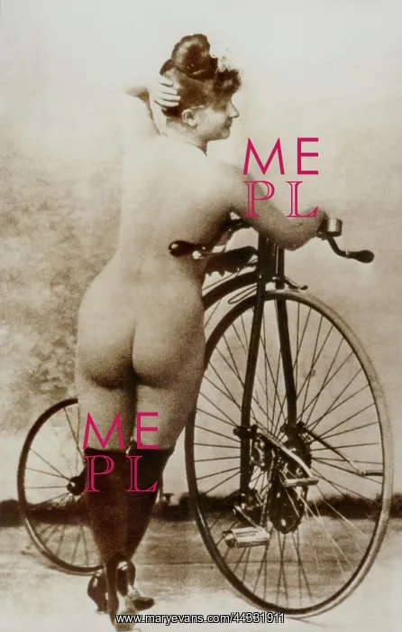: Bicycle nude : Bicycle nude
