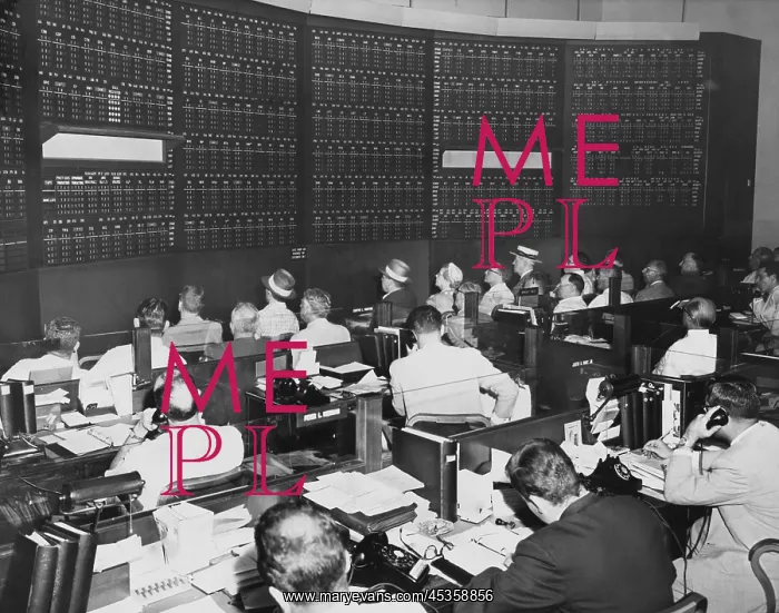 : Big board in Merrill Lynch, Pierce, Fenner & Beane's : Big board in Merrill Lynch, Pierce, Fenner & Beane's