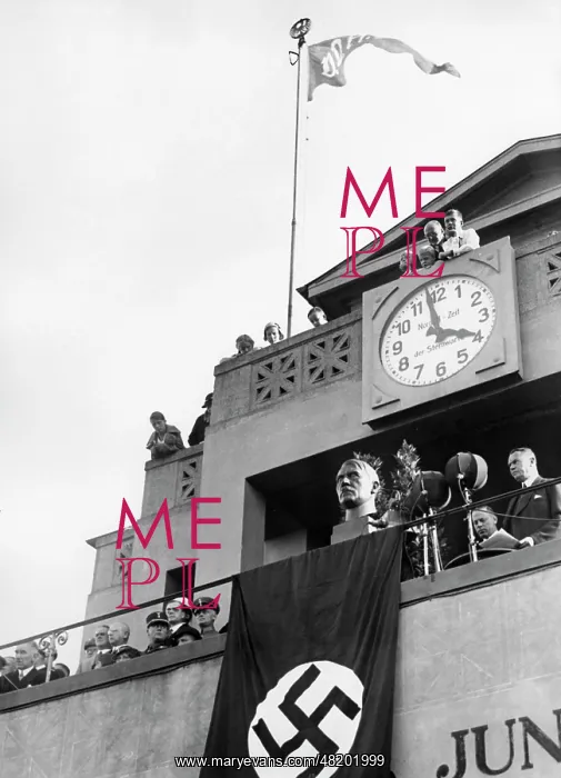 : Big school celebration in Berlin, 1933 : Big school celebration in Berlin, 1933