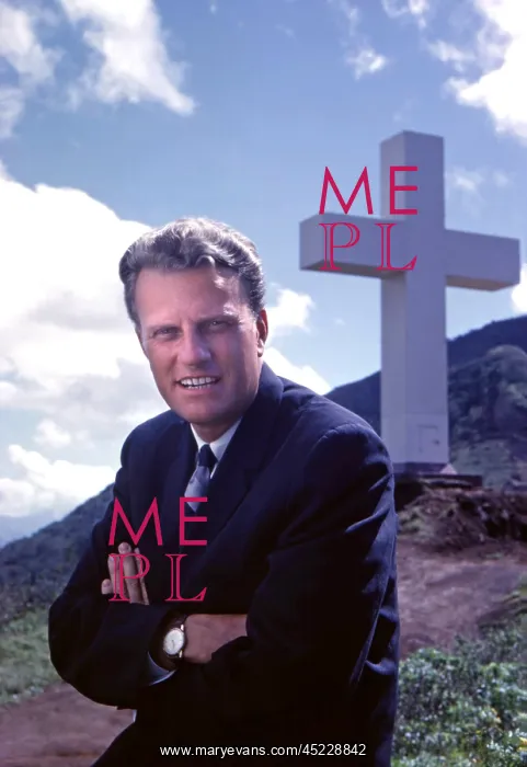 : Billy Graham in front of the Kolekole Cross ? : Billy Graham in front of the Kolekole Cross ?