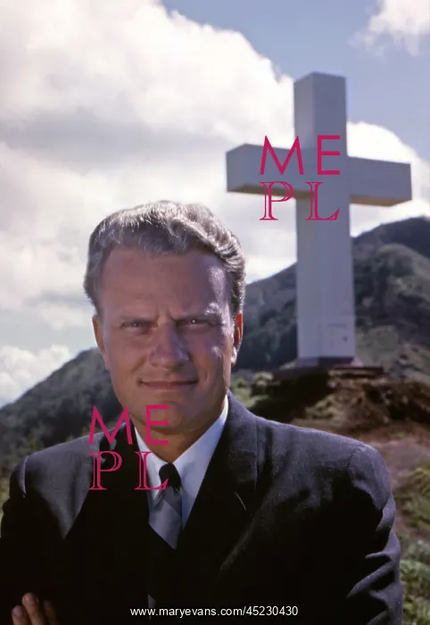 : Billy Graham in front of the Kolekole Cross ? : Billy Graham in front of the Kolekole Cross ?