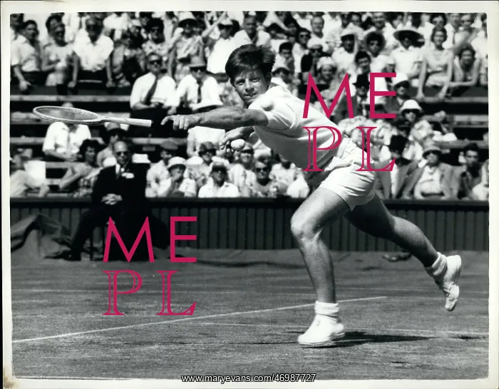 : Billy Knight in tennis match at Wimbledon : Billy Knight in tennis match at Wimbledon