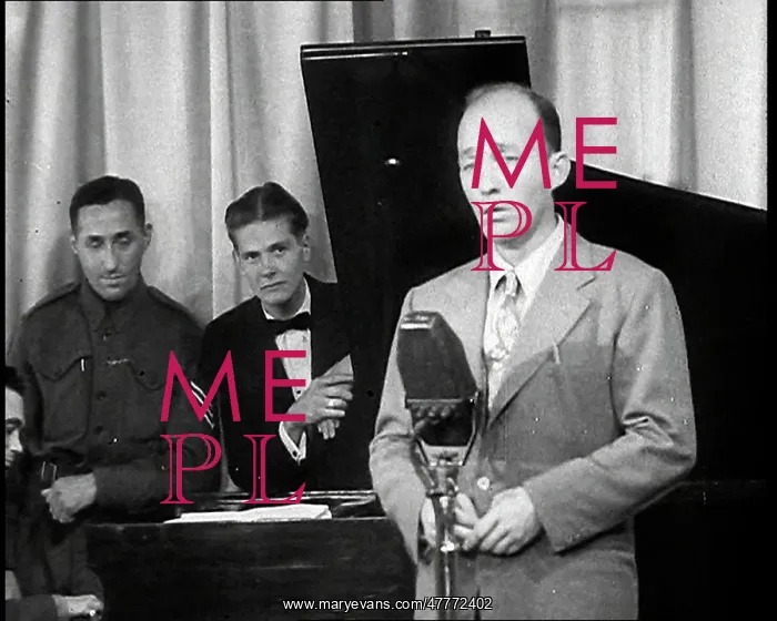 : Bing Crosby Singing Amour, Amour To Piano : Bing Crosby Singing Amour, Amour To Piano