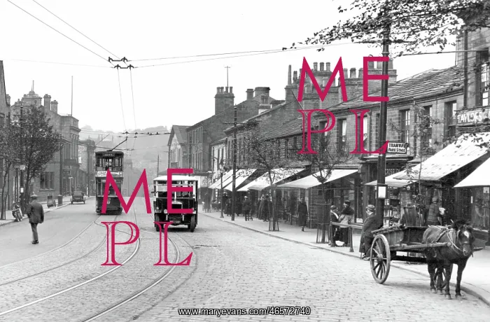 : Bingley, Traffic in Main Street 1926 : Bingley, Traffic in Main Street 1926
