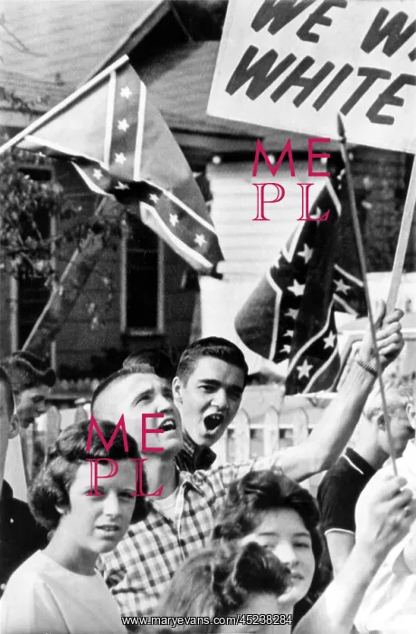 : Birmingham, Alabama: Students wave confederate ? : Birmingham, Alabama: Students wave confederate ?