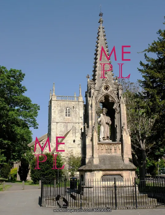 : Bishop Hooper Monument, Gloucester : Bishop Hooper Monument, Gloucester