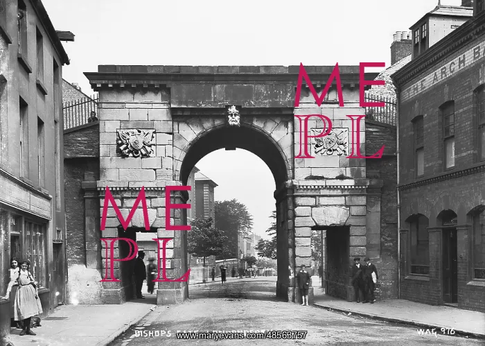: Bishop's Gate, Londonderry : Bishop's Gate, Londonderry
