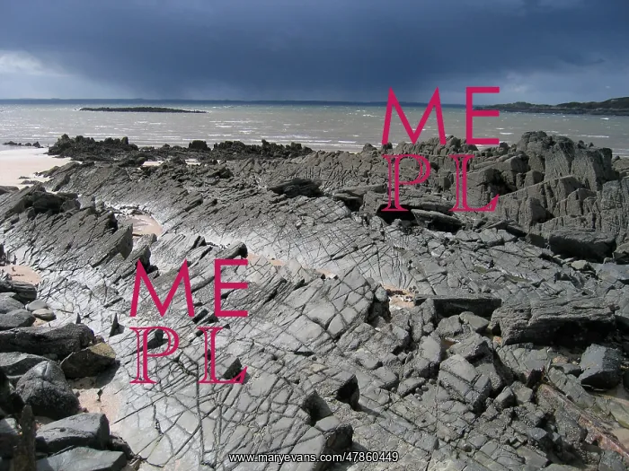 : Black rocks - beach at Knockbrex, Wigtown Bay, Solway Firth : Black rocks - beach at Knockbrex, Wigtown Bay, Solway Firth