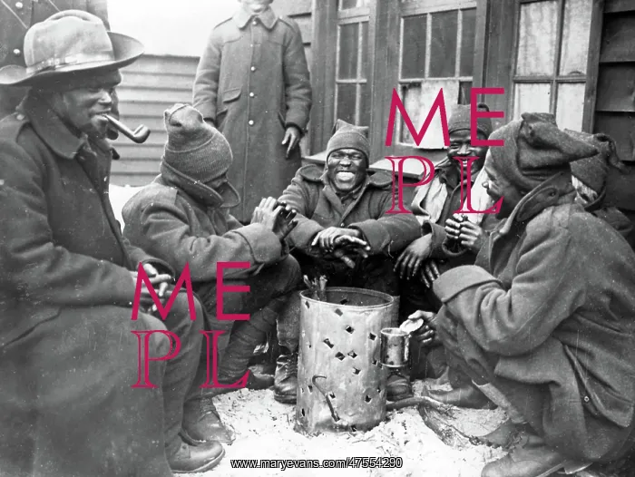 : Black soldiers keeping warm, Western Front, France, WW1 : Black soldiers keeping warm, Western Front, France, WW1