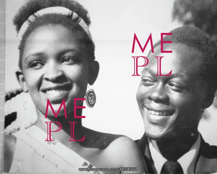 : Black and white portrait of smiling Dolly Rathebe : Black and white portrait of smiling Dolly Rathebe