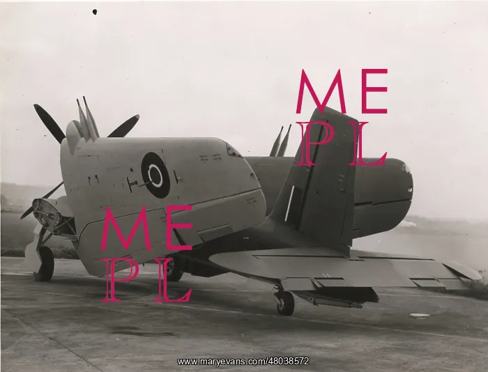 : Blackburn B-46 Firebrand TF4 with wings folded : Blackburn B-46 Firebrand TF4 with wings folded