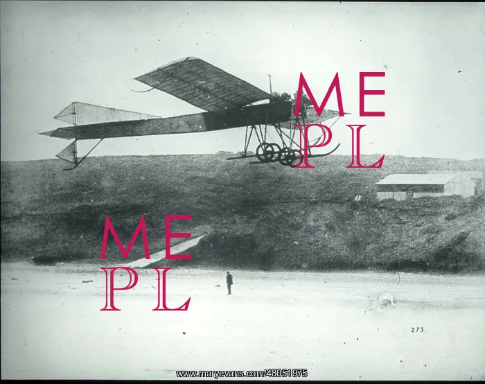 : Blackburn Mercury I monoplane flying at Filey : Blackburn Mercury I monoplane flying at Filey
