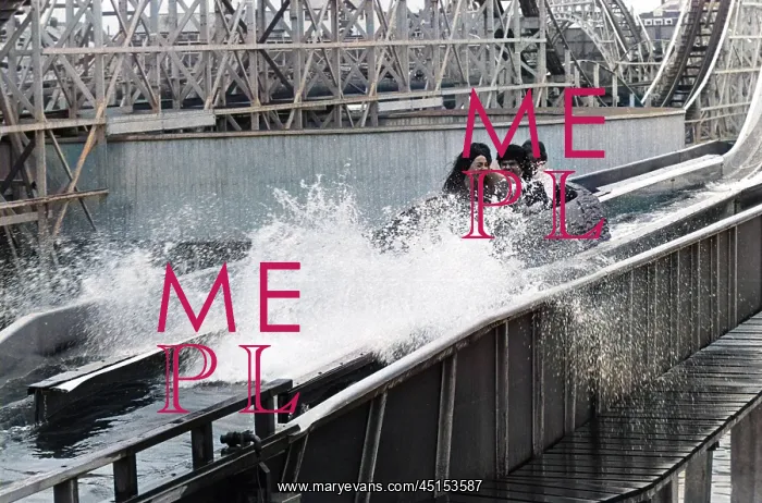 : BLACKPOOL LOG FLUME : BLACKPOOL LOG FLUME