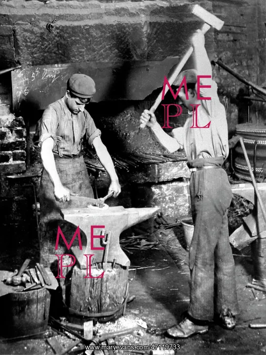 : Blacksmith early 1900s : Blacksmith early 1900s