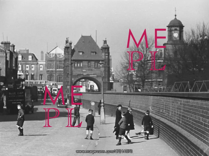  : BLACKWALL TUNNEL