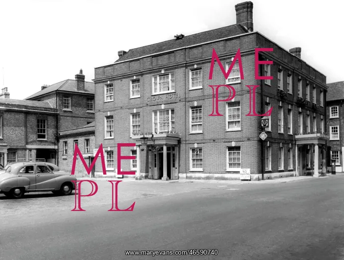  : Blandford Forum, the Crown Hotel c1955