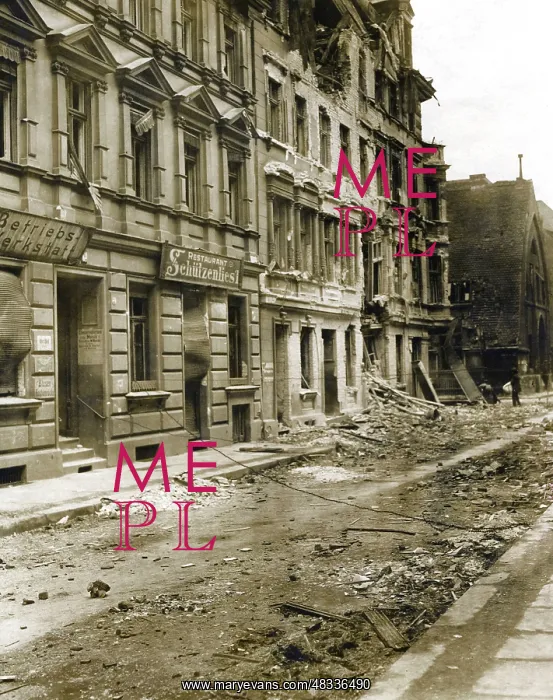 : The blasted Alte-Schuetzenstrasse in Berlin, 1919 : The blasted Alte-Schuetzenstrasse in Berlin, 1919