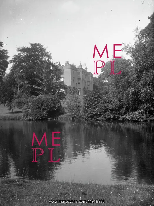 : Blendon Hall and Lake : Blendon Hall and Lake