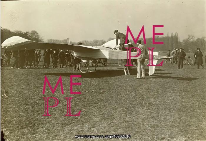 : Bleriot V at Bagatelle 27 March 1907 : Bleriot V at Bagatelle 27 March 1907