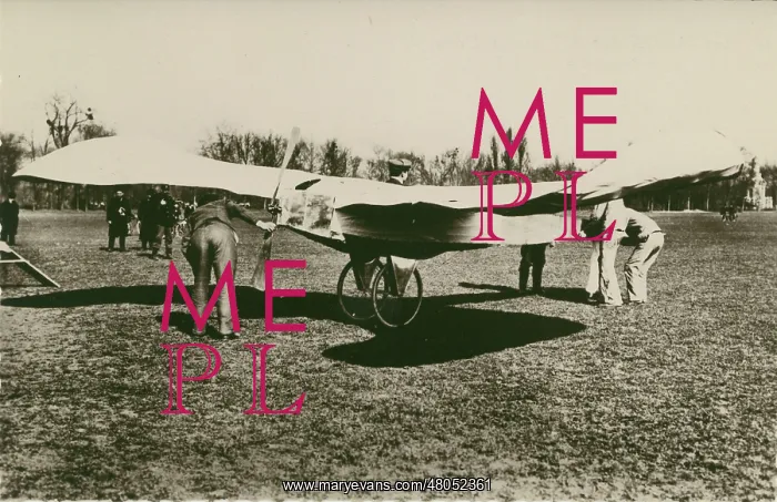 : Bleriot V at Bagatelle 27 March 1907 : Bleriot V at Bagatelle 27 March 1907