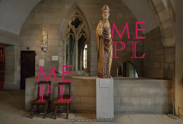 : Blessing Bishop statue, The Met Cloisters, New York, USA : Blessing Bishop statue, The Met Cloisters, New York, USA