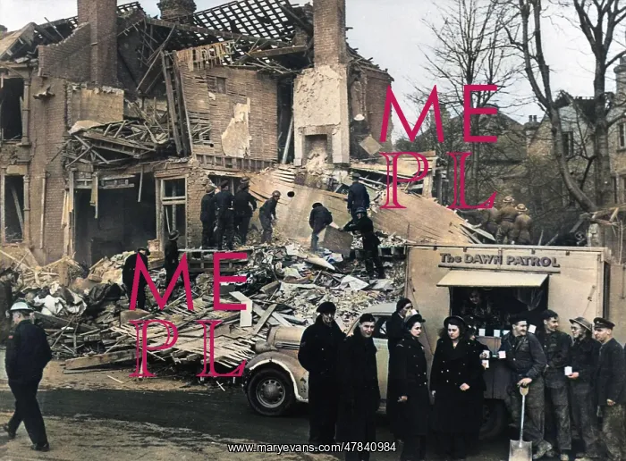 : Blitz in London -- aftermath of bombing : Blitz in London -- aftermath of bombing